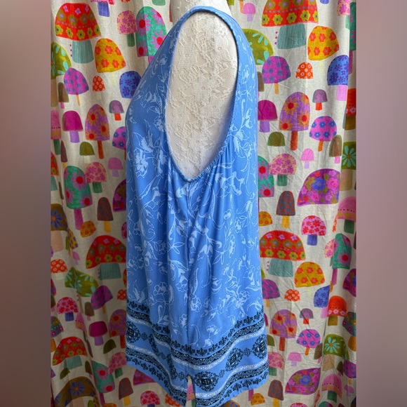 J Jill Sleeveless Button Down Top. Large - Picture 11 of 11